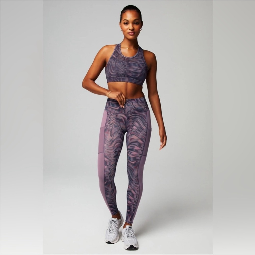 J158 NWT Fabletics On The Go Powerhold High Waisted Legging In Chrome Wave/Plum